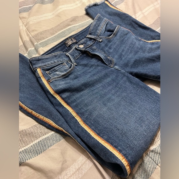 Abercrombie & Fitch Harper Low Rise Jeans - Picture 2 of 7